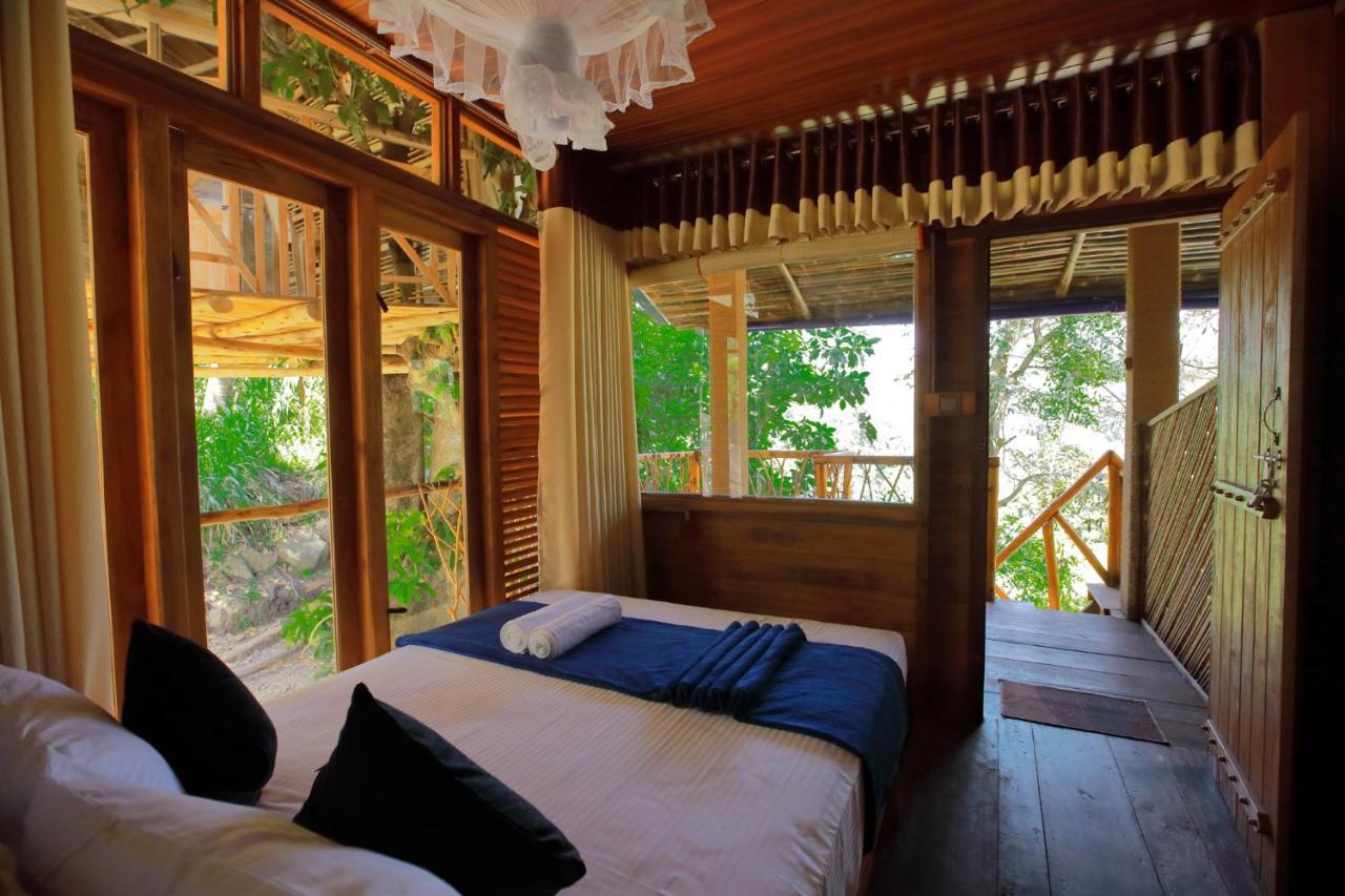 Bed and Breakfast The Winsome & Tree House Элла Экстерьер фото